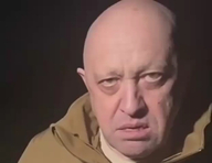disappointed анимация в_пизду военные личность:евгений_пригожин недовольное_ебало ну_нахер откуда:вагнер_(чвк) политота рожа смехуёчки смотрит_в_камеру суровость уходит // 480x369 // 1.5MB